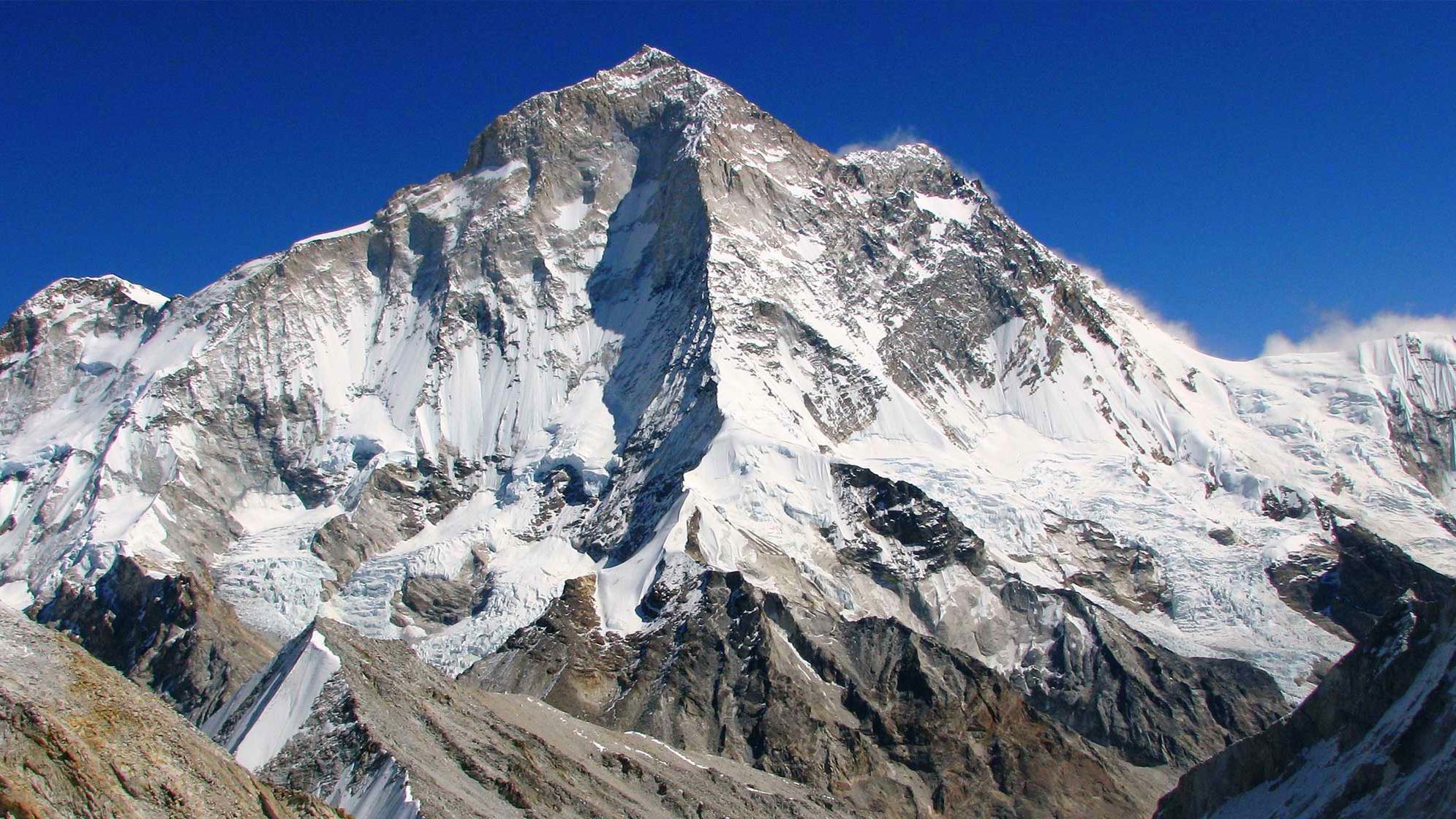 Makalu222