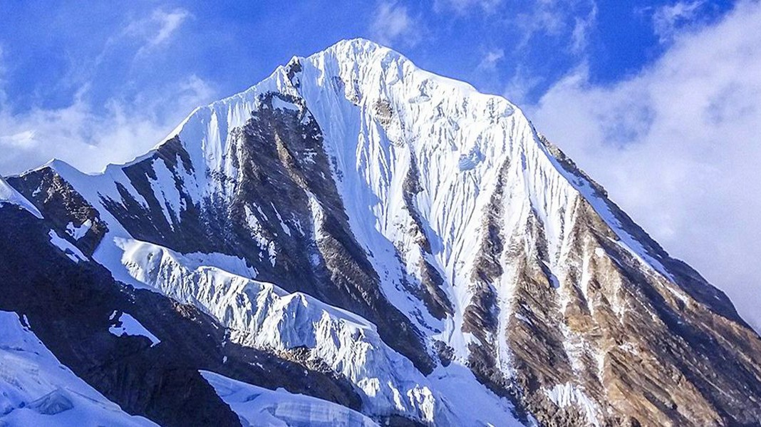 Fluted peak