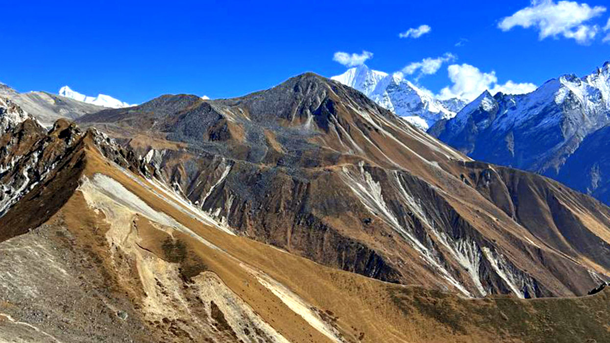 Yala Peak mountain